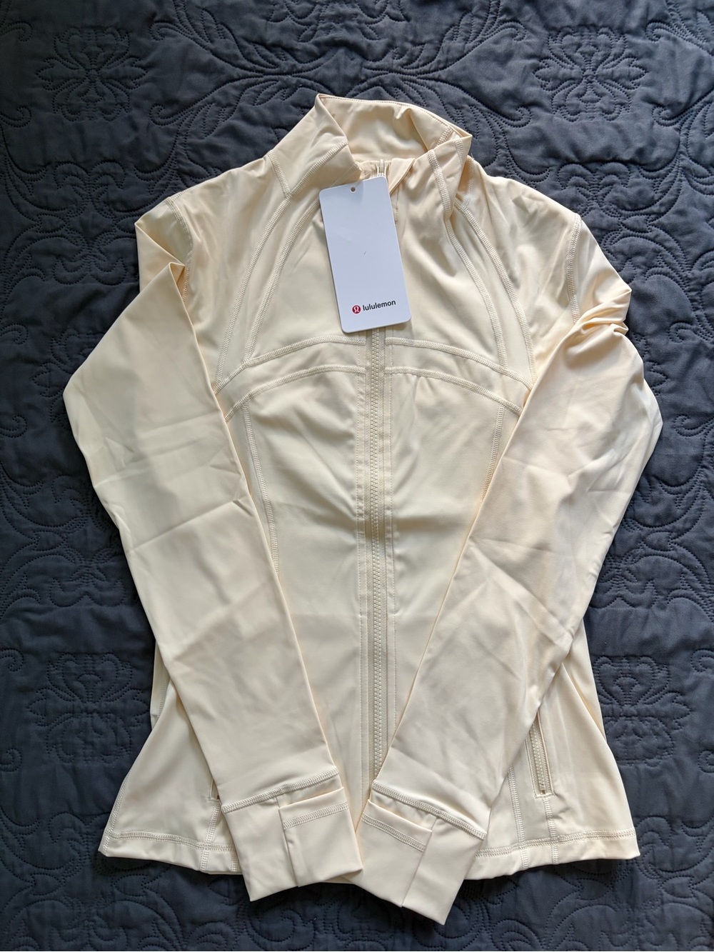 “Buttercream Yellow” lululemon set short and jacket - Picture 3 of 5
